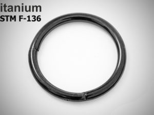 Кольцо-кликер 1.0мм Black из титана ASTM F-136
