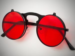 Очки с красными открывающимися стеклами
